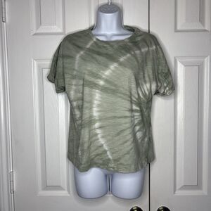 Time and Tru Green Tie Dye Tee Medium Casual Soft Relaxed Fit Shirt